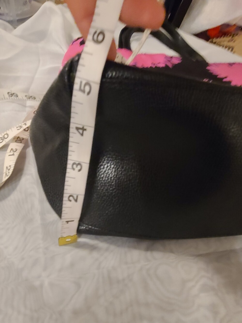 AVON Breast Cancer Awareness Pink Floral Boho Tote Weekend Bag with Black- XL - Picture 13 of 13